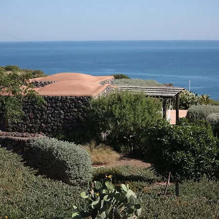 Dammusi I Jardina Villa *
