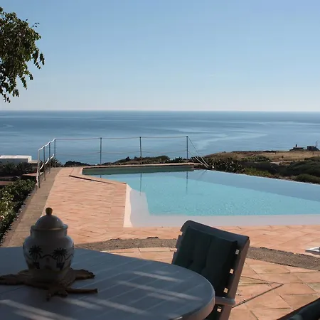 Dammusi I Jardina Villa